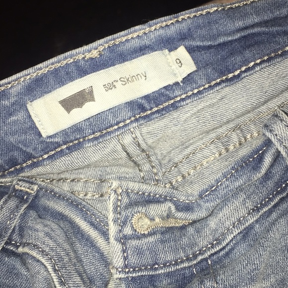 Levi’s 524 Skinny Jeans - Picture 3 of 3